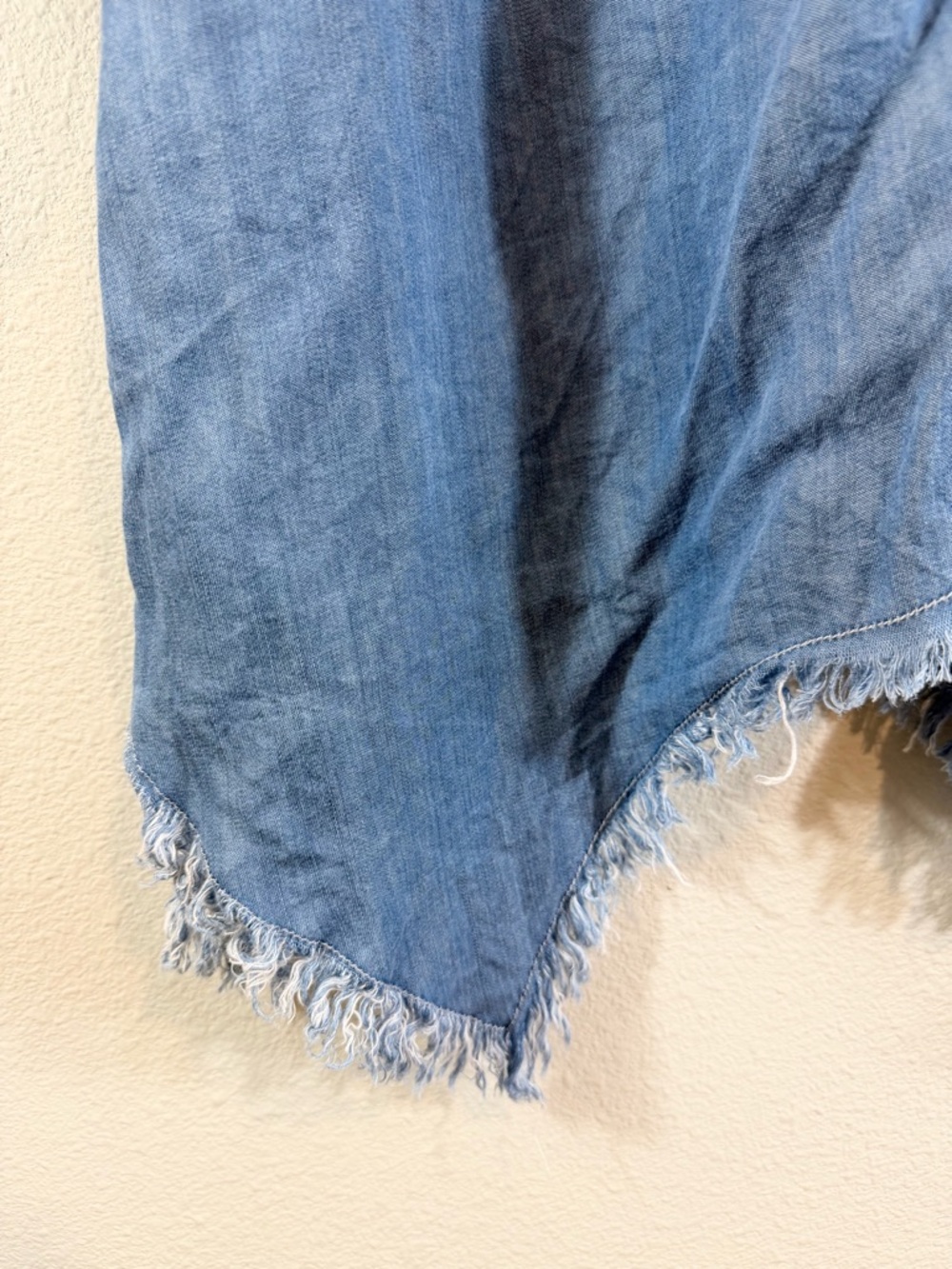 Hester & Orchard Denim Chambray Tunic XL Fringe Hem Asymmetrical Roll Tab Sleeve - Picture 2 of 8